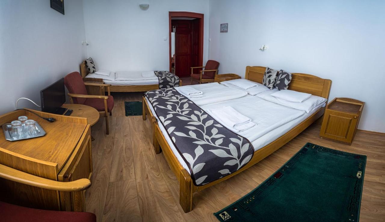 Hotel Tengerszem Es Etterem *